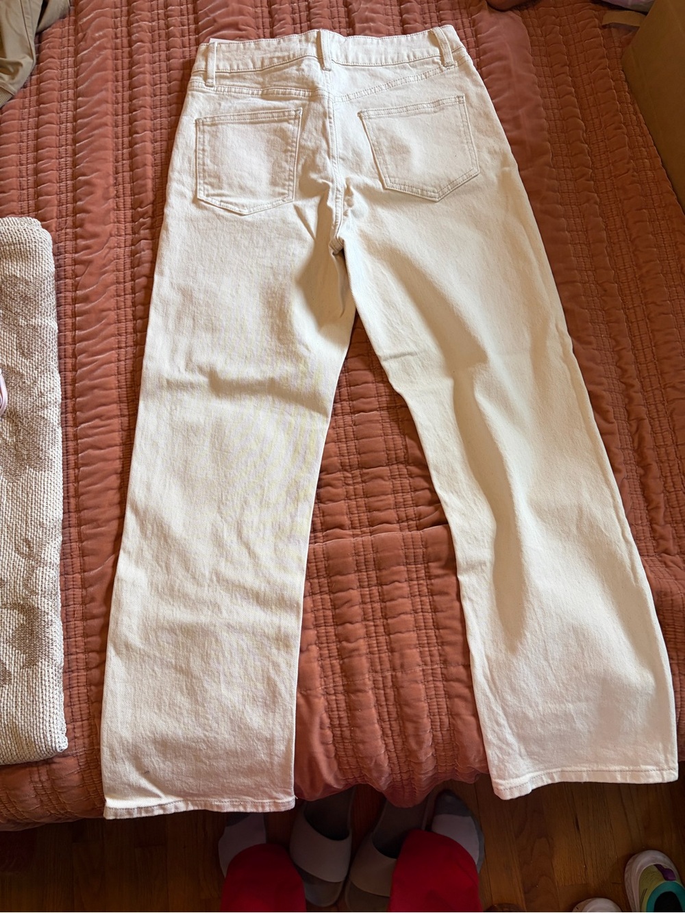 Straight-Leg Women's Jeans in Natural Cream - Picture 4 of 4